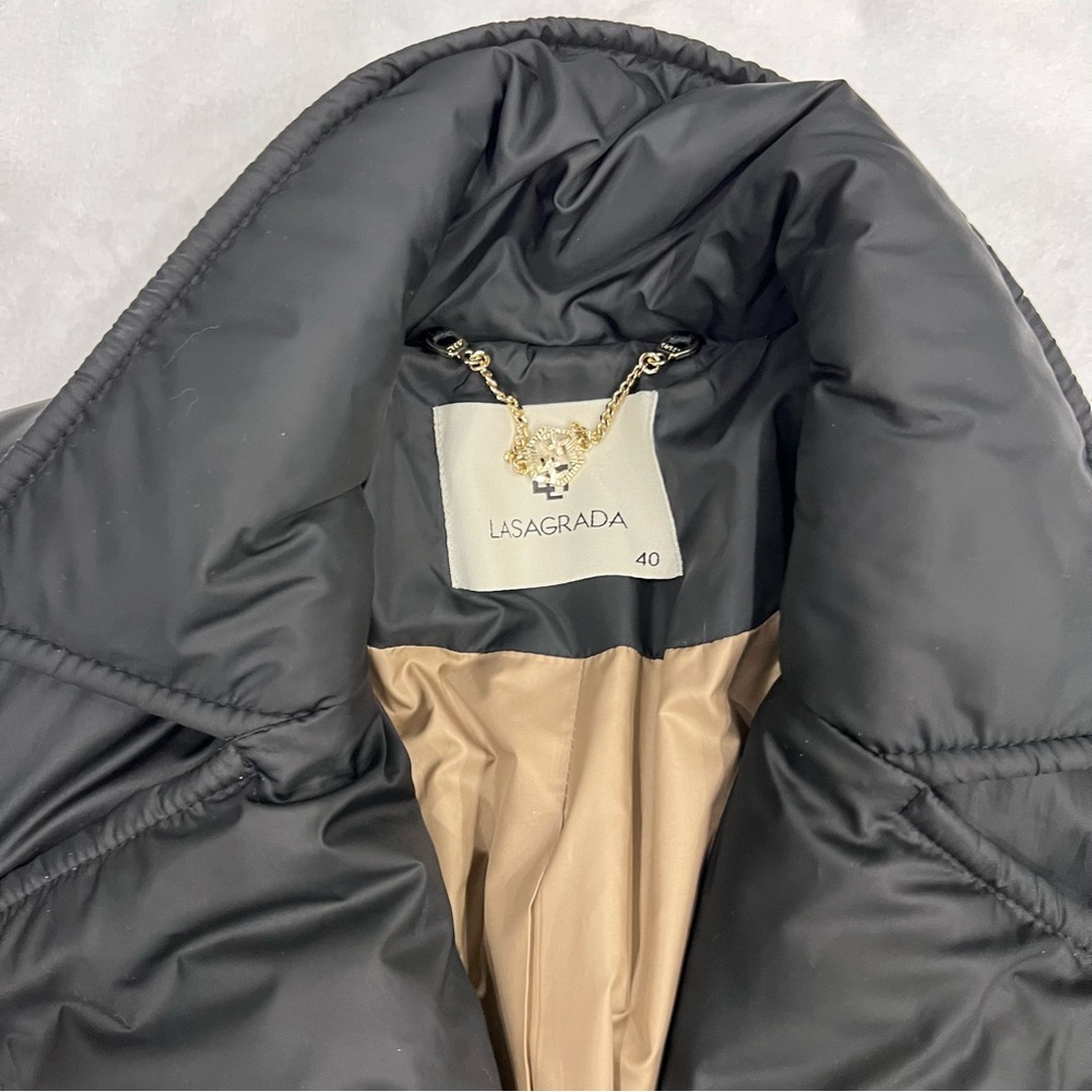Black Lasagrada Jacket with gold details - Picture 7 of 8